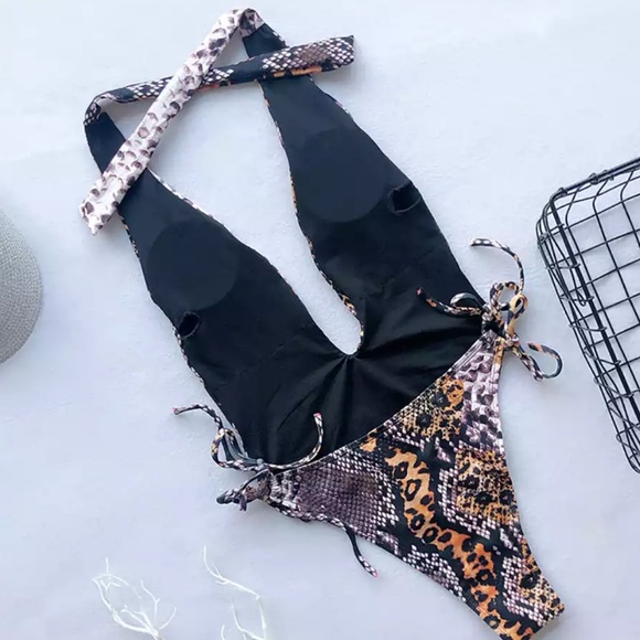 ✨Snake/Leopard Fashion Swimsuit✨ - Picture 3 of 4